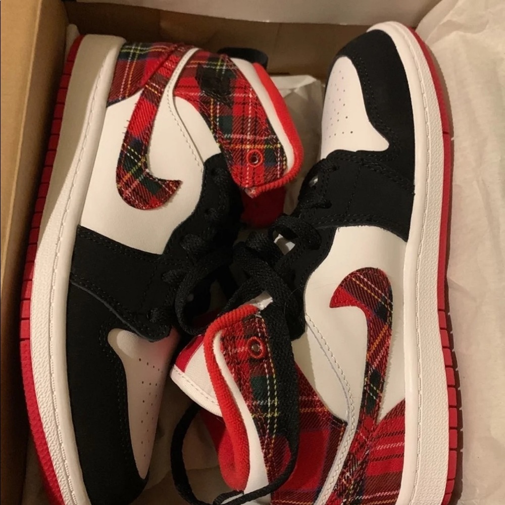 Jordan 1 Little Kids Size 2.5
